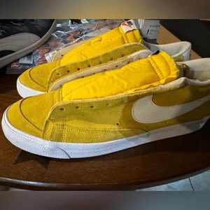 Men’s Nike Blazer Low ’77s, Size 14, Suede Yellow & White